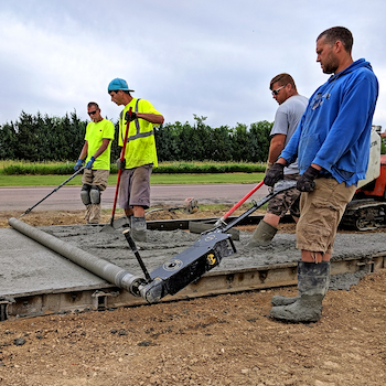 Battery-powered roller screed - Pro Contractor Rentals