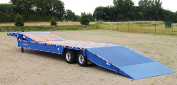 Towmaster hydraulic tail trailer