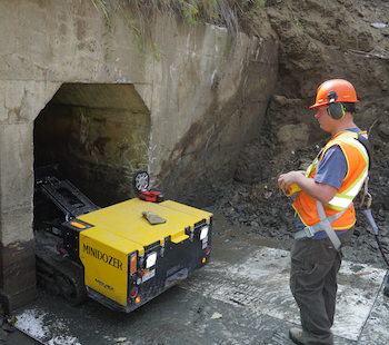 Electric mini track loader