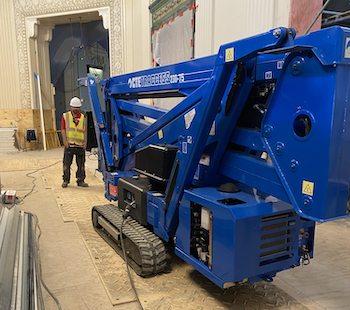 Tracked aerial lift Tracked aerial lift