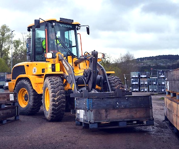 Volvo L30 and L35 compact wheel loaders