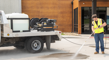 Mi-T-< CTM truck- or trailer-mounted pressure washers