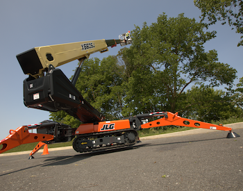 JLG X660SJ tracked straight boom rough-terrain MEWP